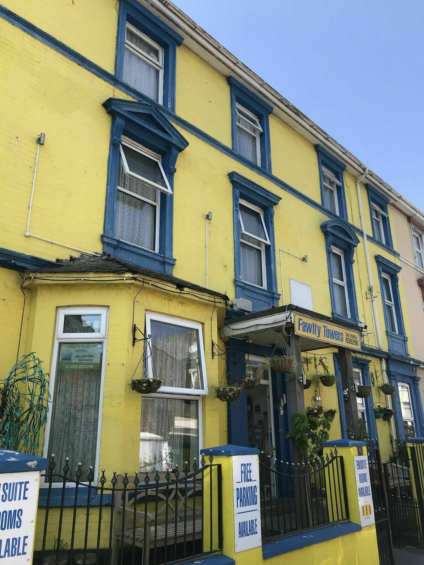 Hotel Fawlty Towers Great Yarmouth Exterior foto